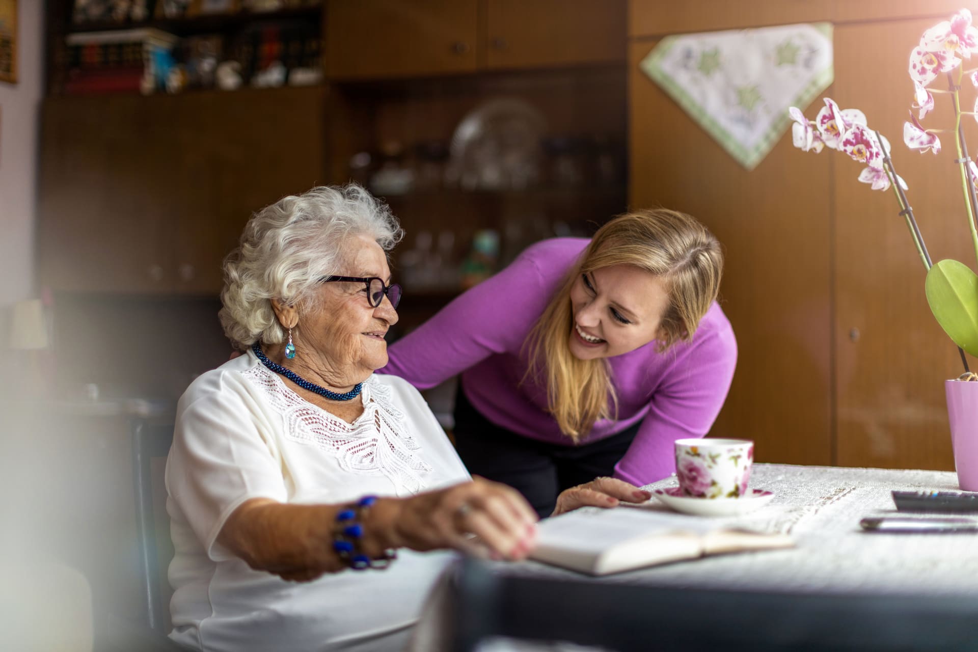 Michigan families caring for elderly loved ones at home
